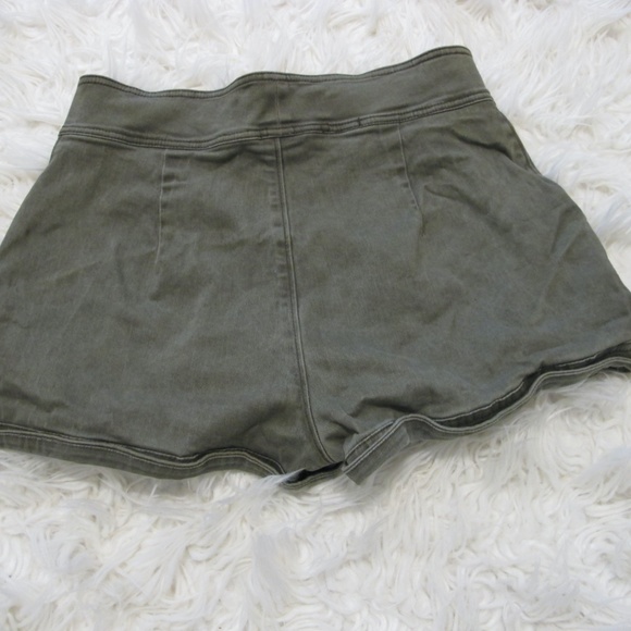 Express Women's Stretch Shortie High Rise Shorts Size 2 army green GUC - Picture 3 of 3